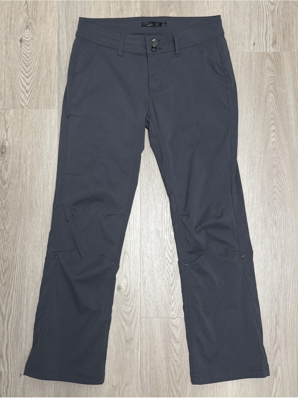 Prana Grey Halle Articulated Knee Straight Leg Roll Tab Pant Capris Short Inseam